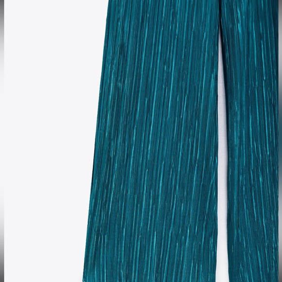 Zara Pleated pants - wide leg NWOT - Picture 6 of 7